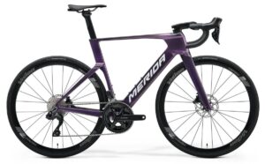 Bicicletta da corsa aero Merida Reacto 5000 in carbonio con Shimano 105 Di2